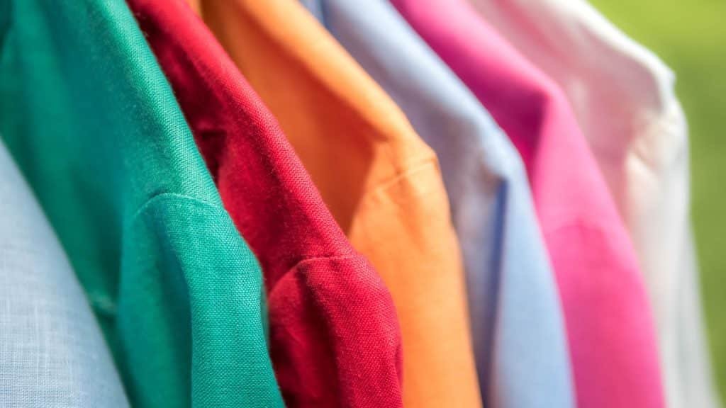 Camisas para mujer: elegantes y versátiles.