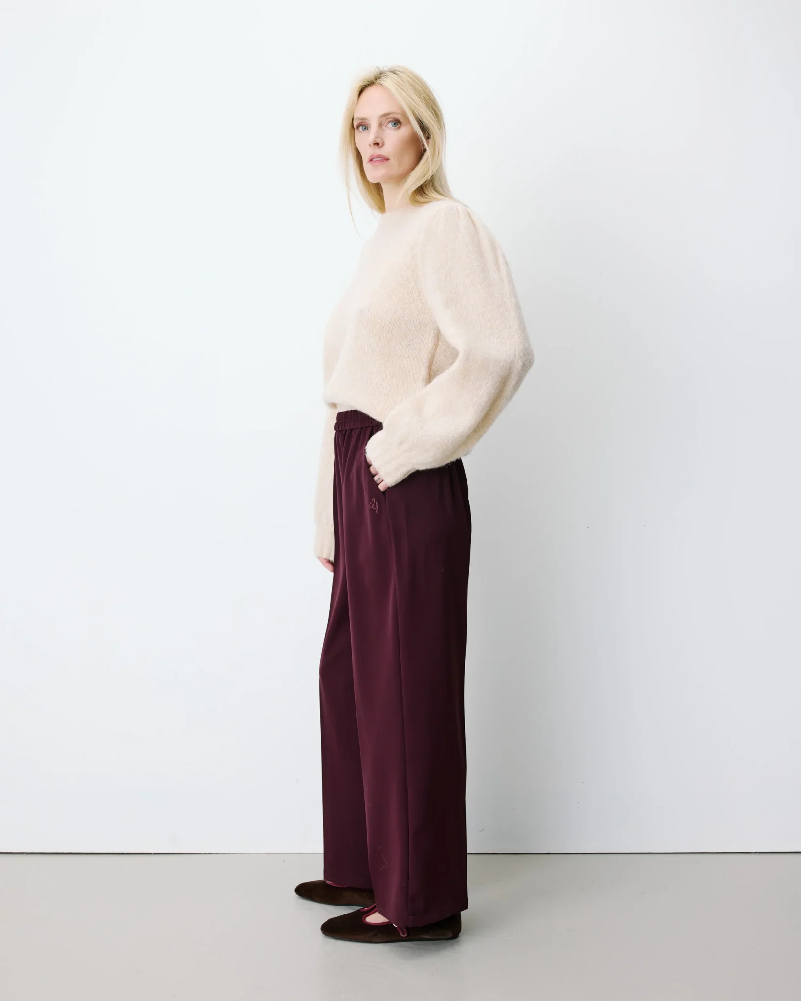 Pantalón Sastre de Corte Elegante - Imagen 3