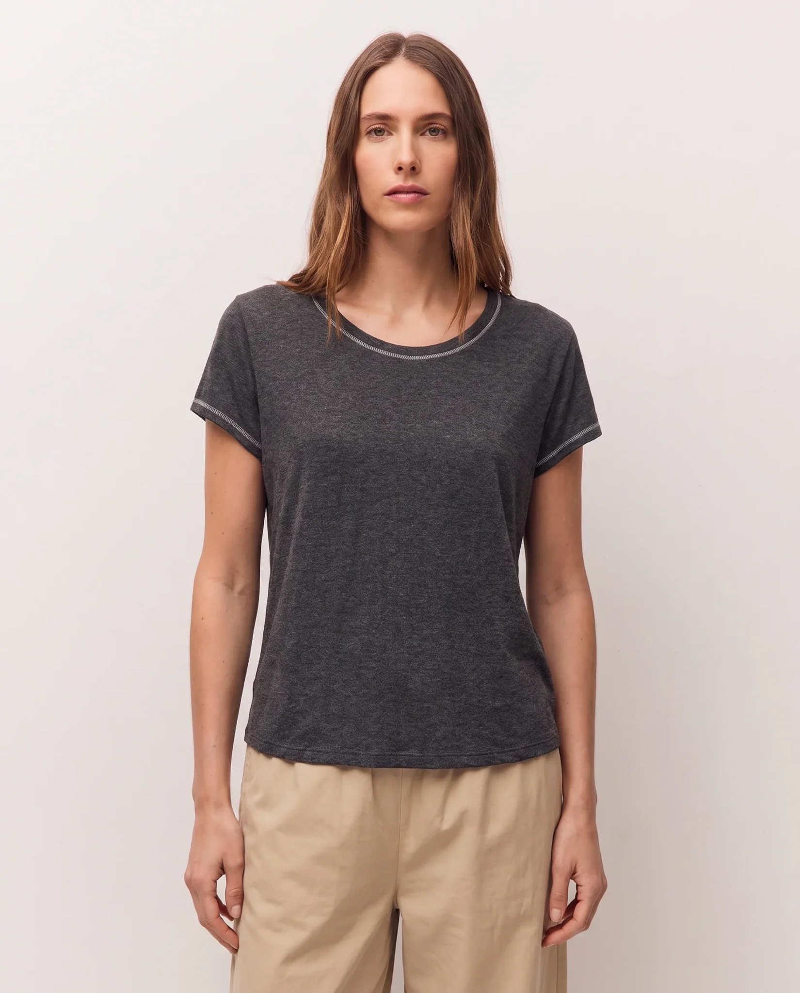 Camiseta con Costuras a Contraste