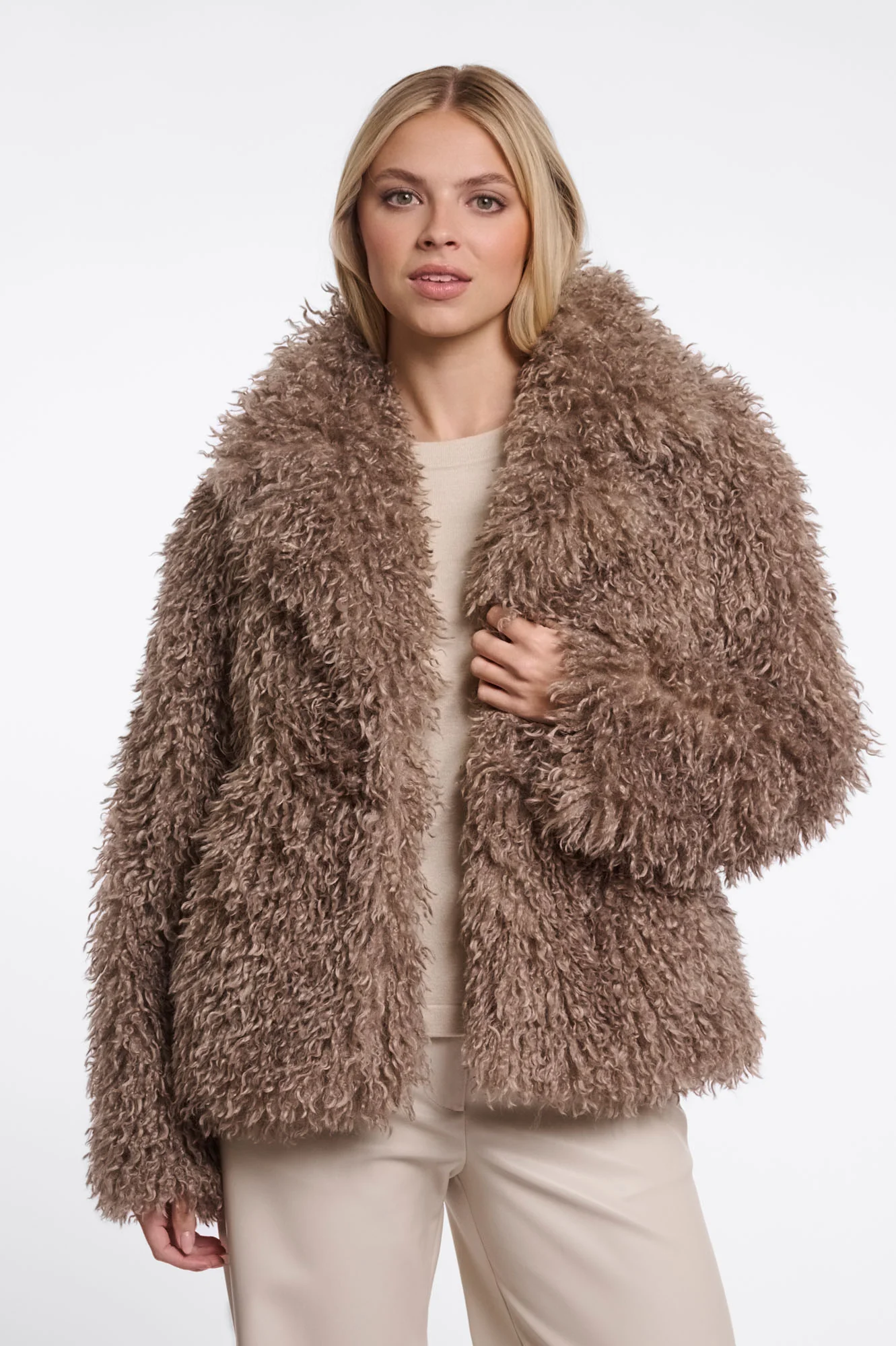 Chaqueta Sastre con Cuello Solapa