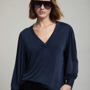 Camiseta de modal con escote en pico