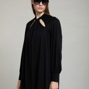 Vestido fluido con cuello anudado