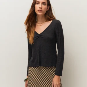 Camiseta de Canalé con Escote Fruncido
