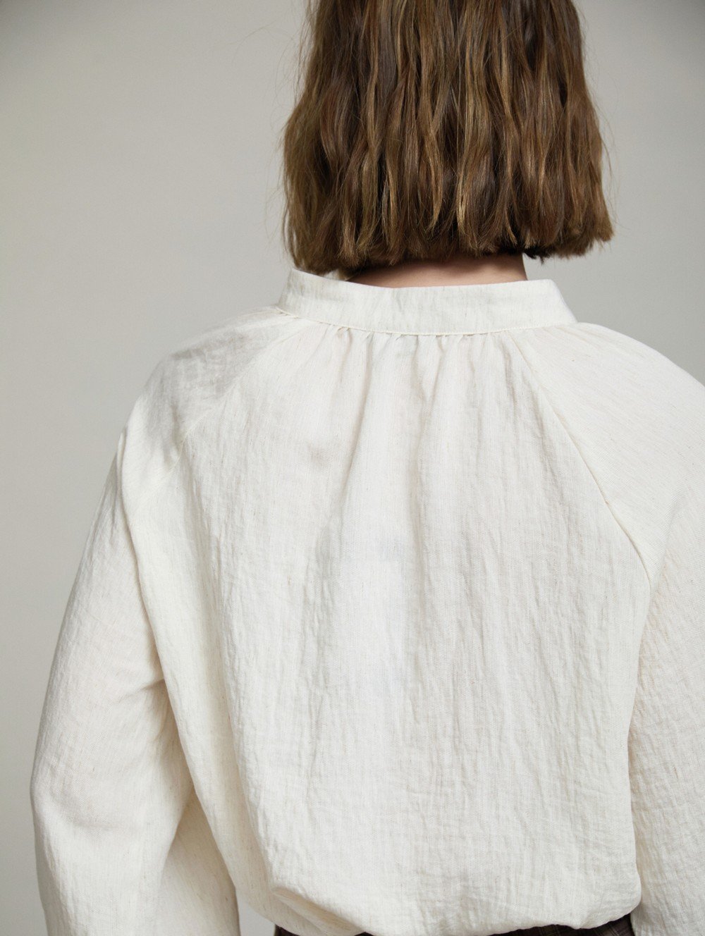 Blusa Fluida con Frunces - Imagen 2