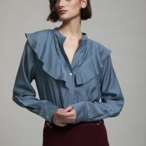 Blusa Fluida con Detalle de Volante