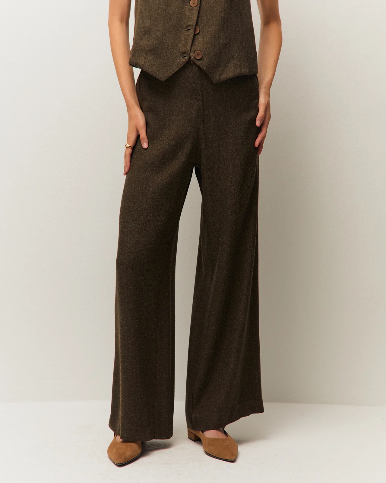 Pantalón Ancho con Detalle de Bolsillos - Imagen 2
