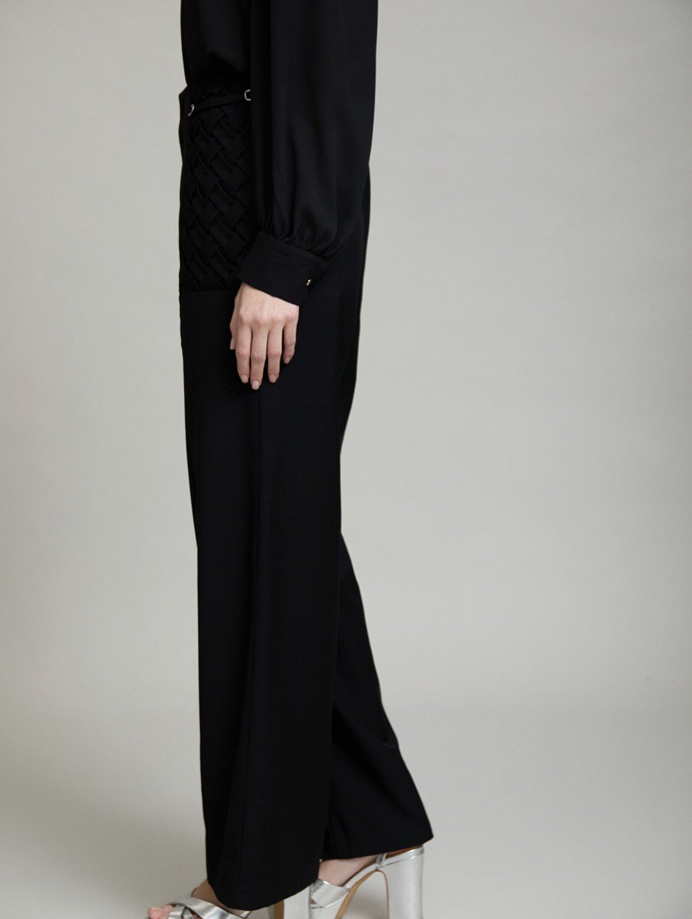Pantalón con Detalle Trenzado - Imagen 2